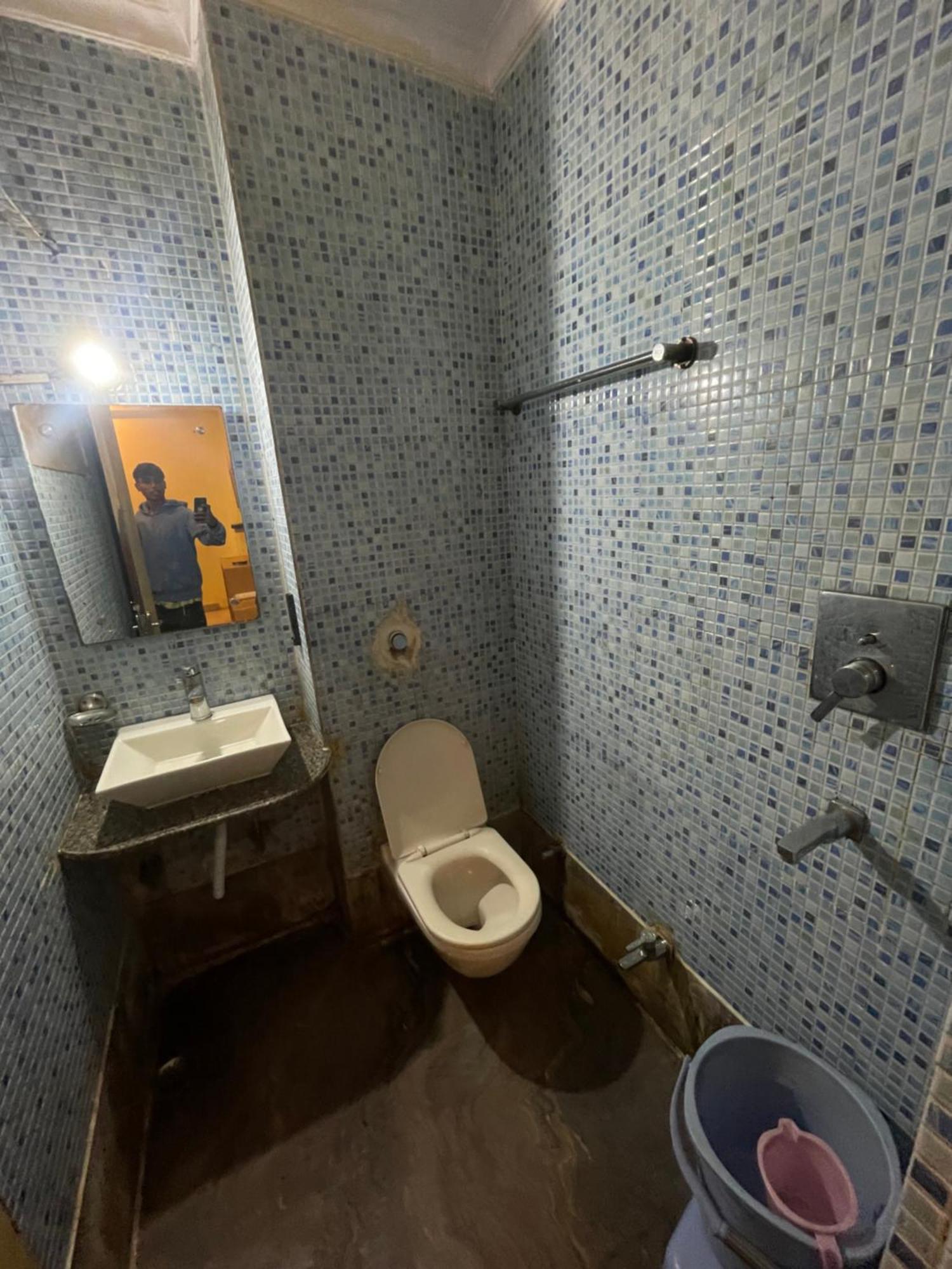 Hotel Golden Gate Ню Делхи Екстериор снимка